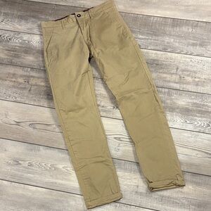 Across The Pond Tan Khaki Casual Slim Fit  Pants EUC men’s 30 *see details